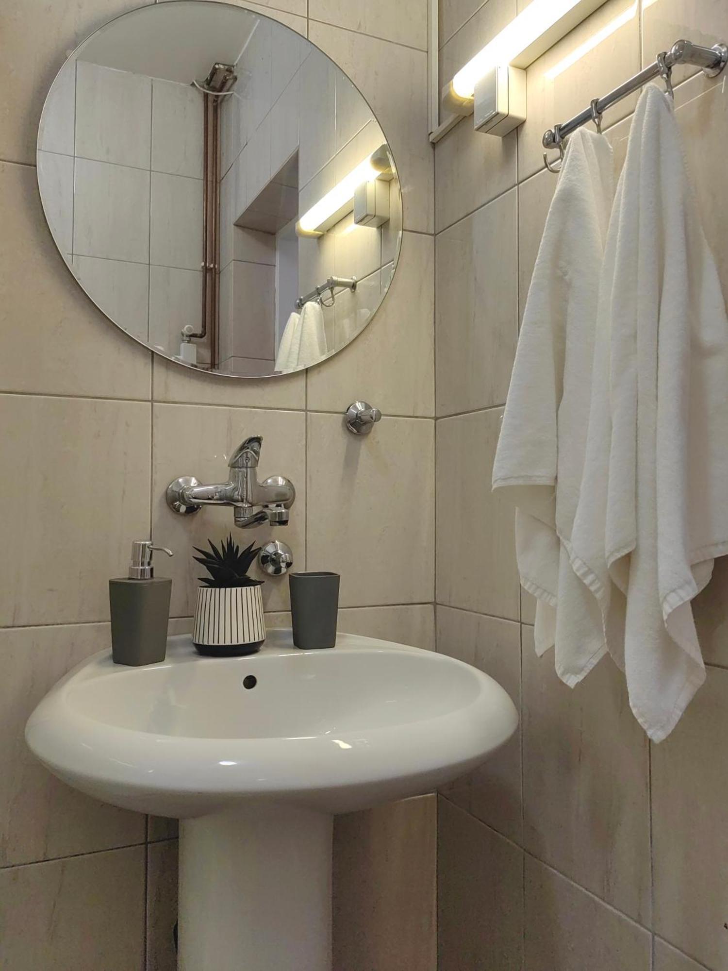 Orient Apartman Sremska Kamenica Екстериор снимка